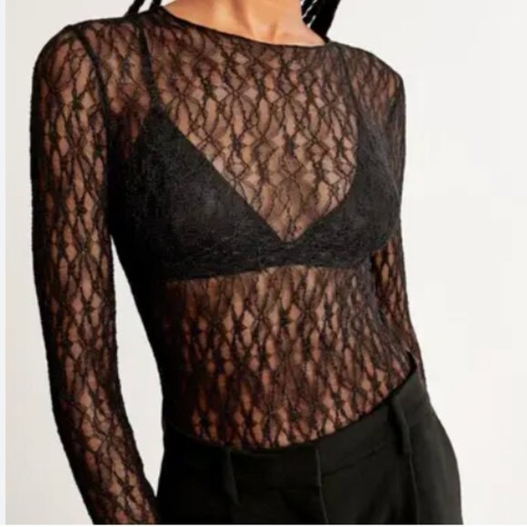 Abercrombie Lace Top - Picture 1 of 2